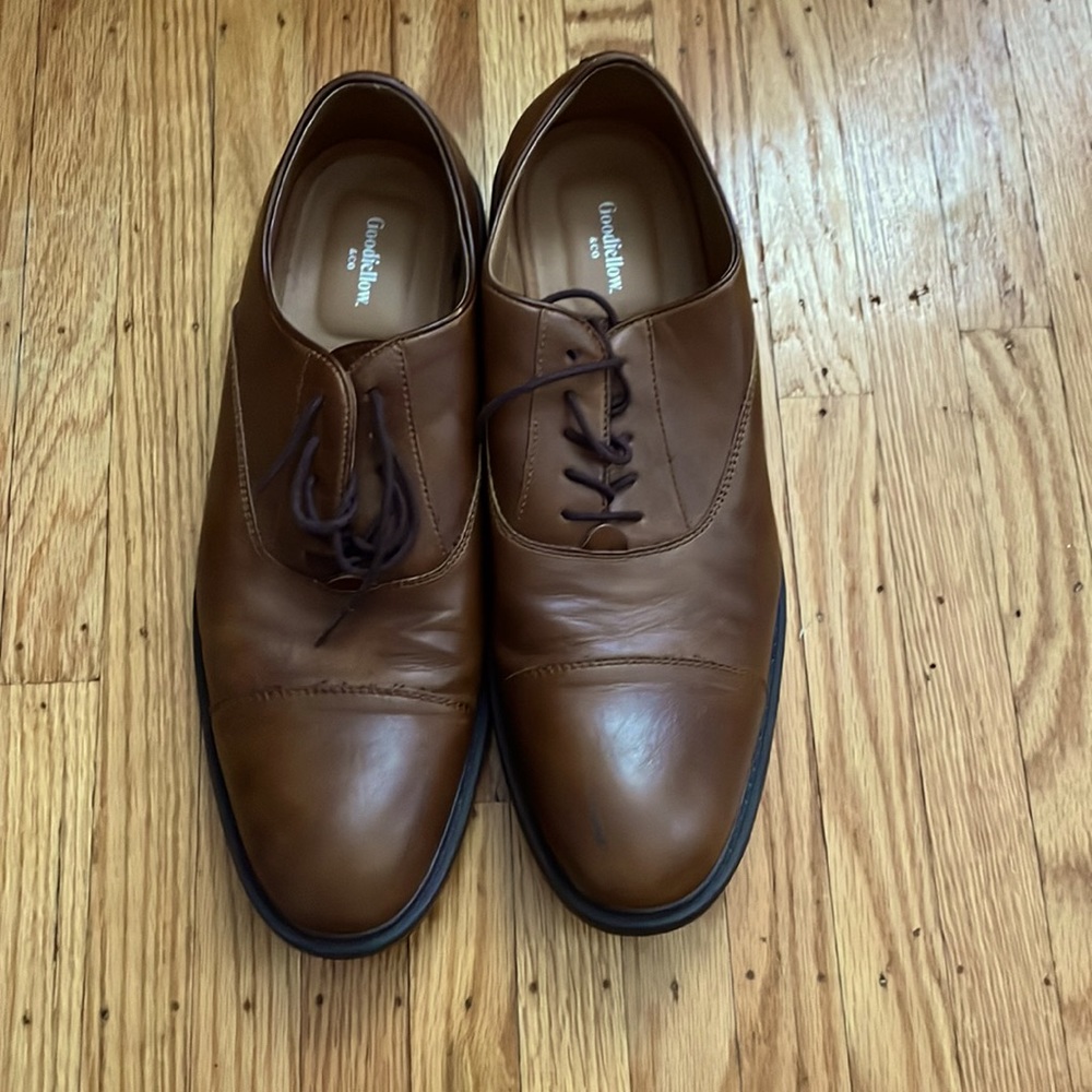 Goodfellow brown men’s dress shoes, size 10.5